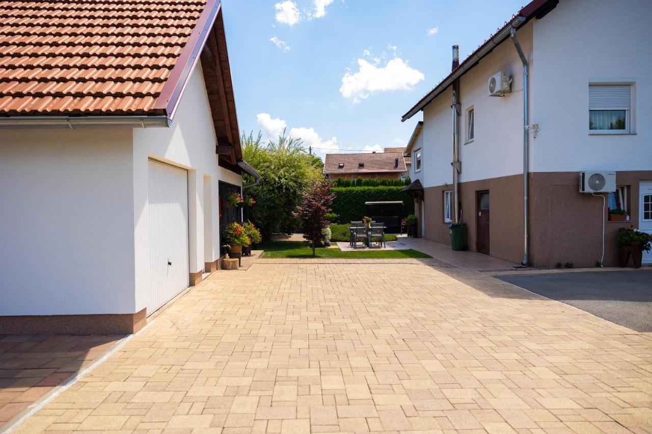 Soba I Apartman Dula Ogulin Luaran gambar