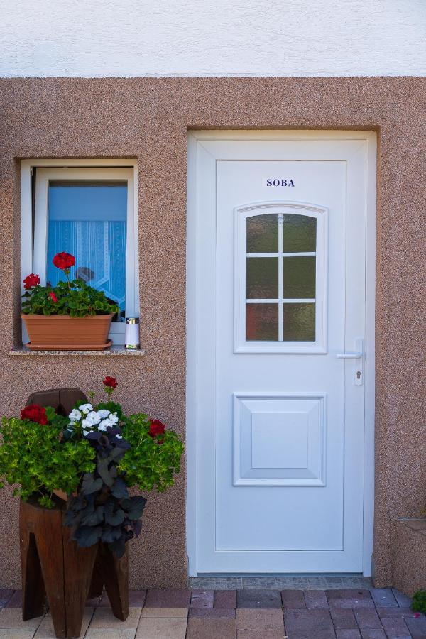 Soba I Apartman Dula Ogulin Luaran gambar